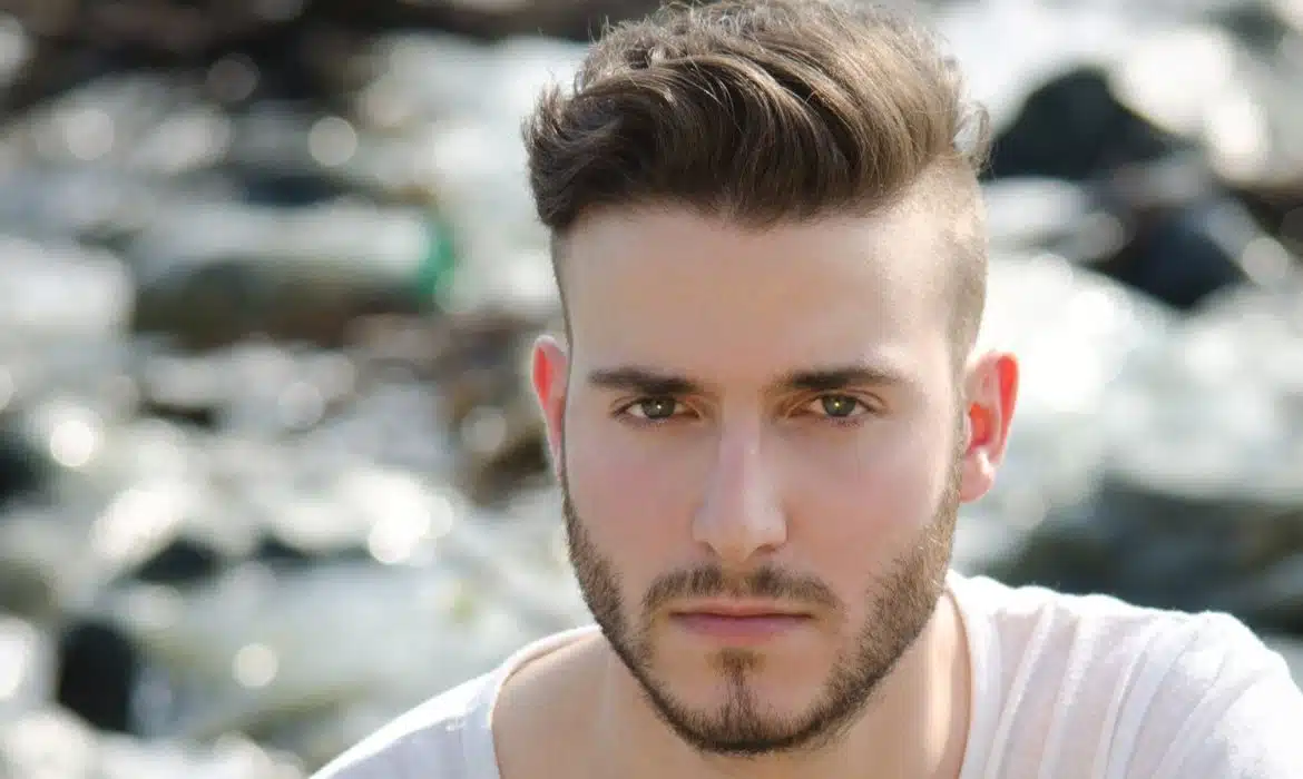 Comment faire une coupe de cheveux courte pour homme ?