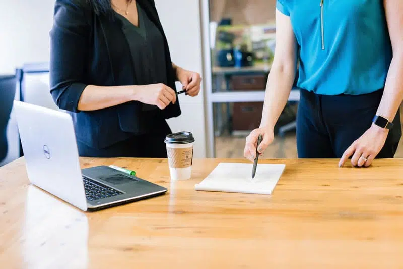 Comment faire un dépôt de capital en ligne avec attestation en peu de temps ?