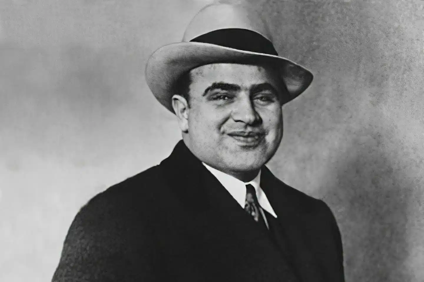 Fortune d'Al Capone (sa taille, son poids) qui est sa femme