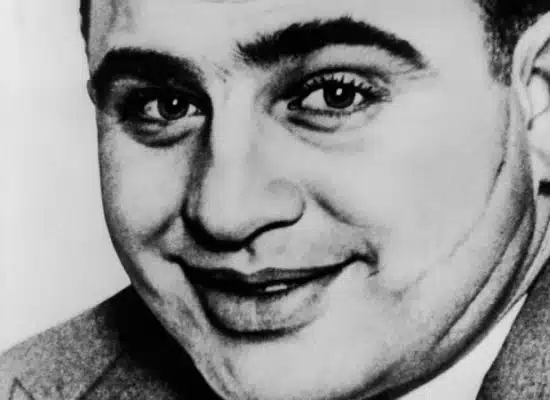 Fortune d'Al Capone (sa taille, son poids) qui est sa femme