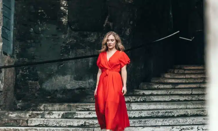 Les astuces pour harmoniser les couleurs dans sa tenue avec brio