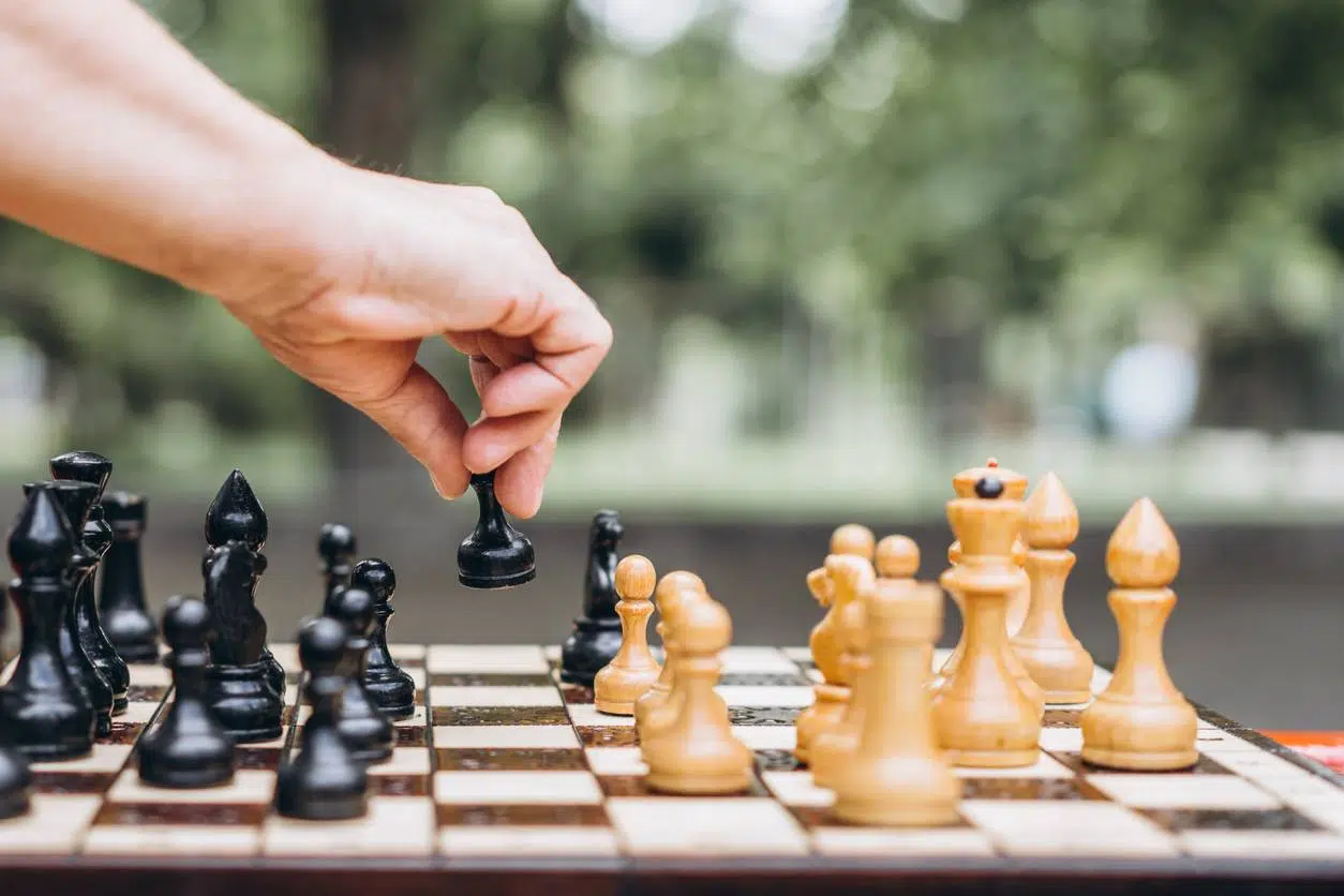 règles stratégiques jeu d'échecs