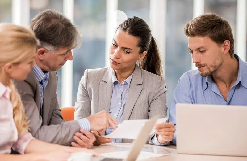 Comment louer une salle pour un événement professionnel à Brignoles ?