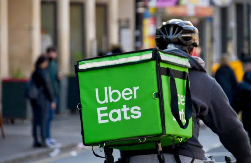 Comment contacter le service client d’Uber Eats ?