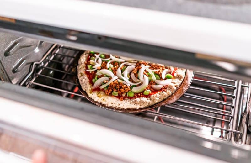 Comment faire cuire une pizza surgelée au micro-ondes ?